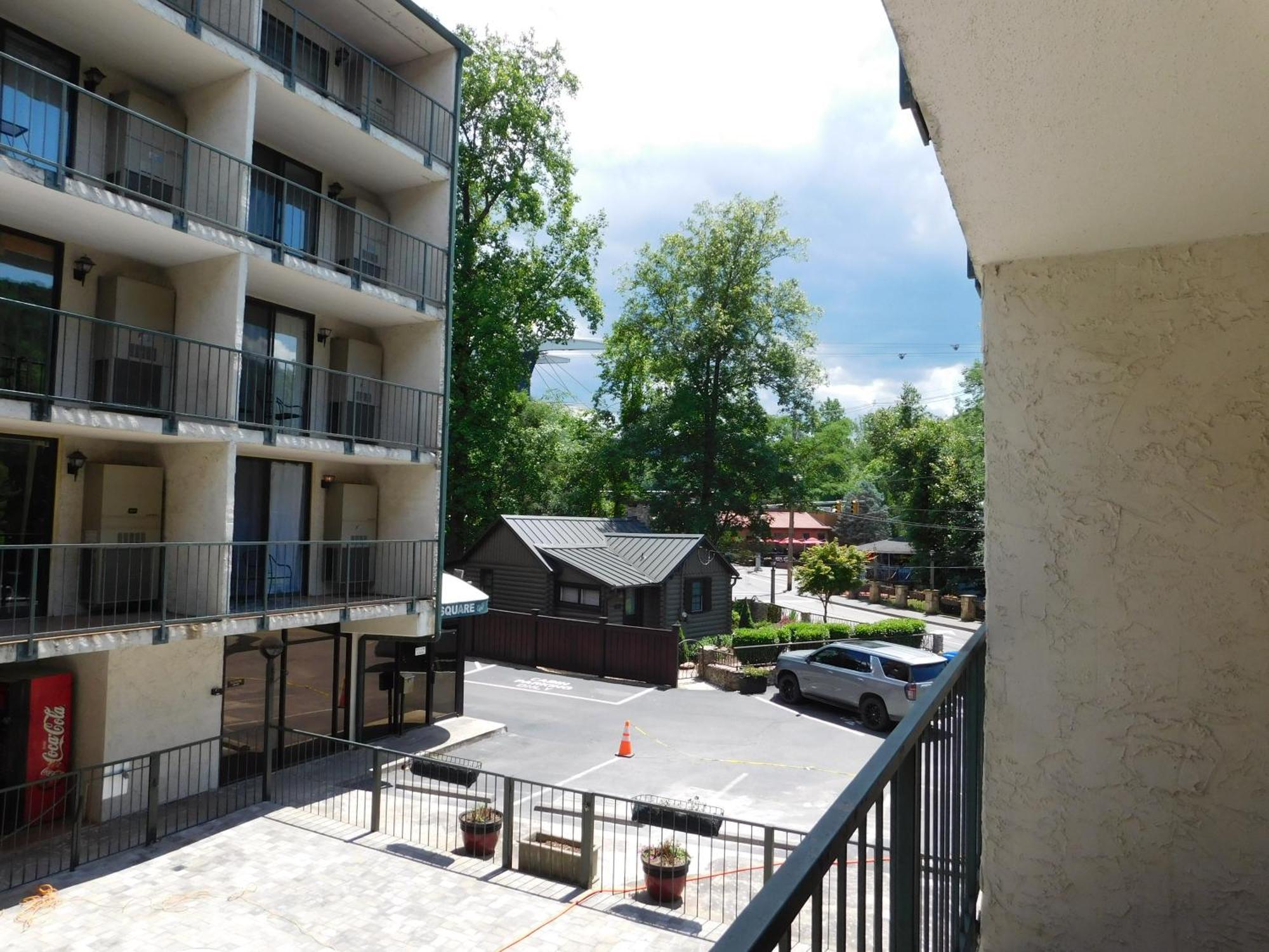 Oak Square 2* Gatlinburg